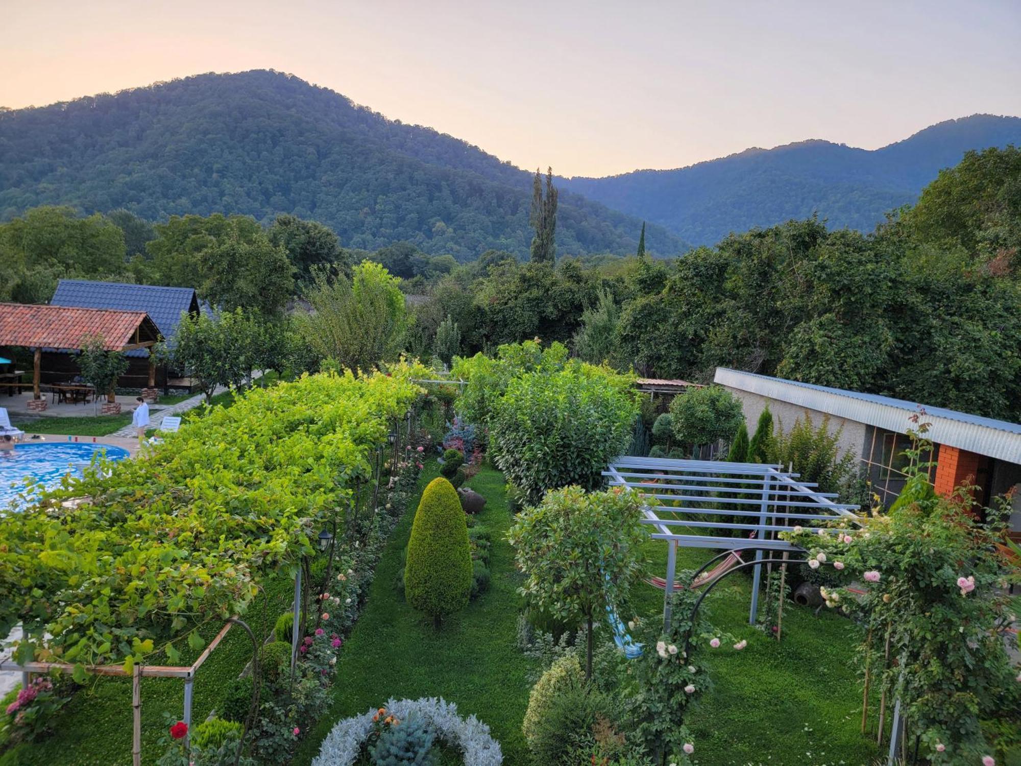 Guest House Gardenia & Wine Cellar Lagodekhi Exterior photo